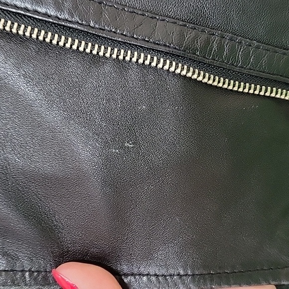 Leather jacket with fur - Picture 10 of 10